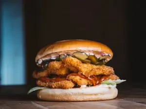 Boom Burgers & Booze