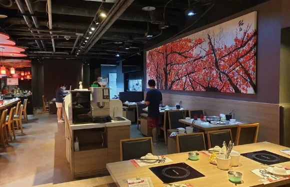 滿堂紅頂級麻辣鴛鴦鍋