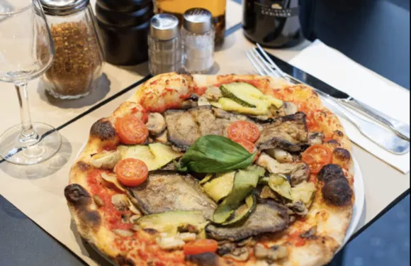 Pizza Vesuvio - George V