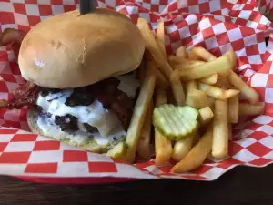 Dinker's Bar and Grill