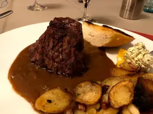 Porterhouse im Gnomenkeller