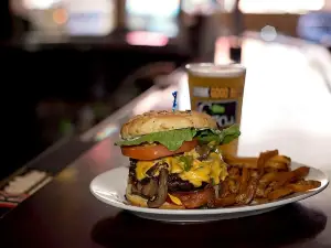 Clover Club Sports Tavern & Eatery