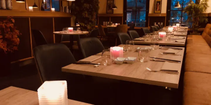 Sushi and Teppanyaki restaurant Tanuki