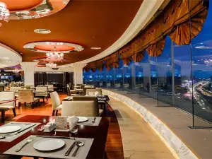 榮譽國際飯店·雲頂旋轉餐廳