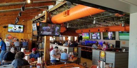 Hooters
