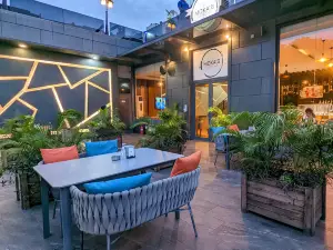 Moka's Resto Cafe