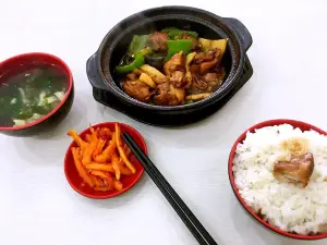 速味居黄焖鸡米饭(汝南店)