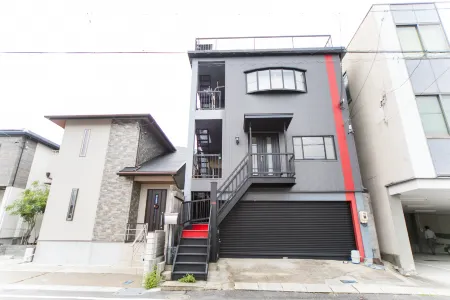 7 min to JR Yokkaichi STN Large House Отели рядом со станцией JR Yokkaichi station