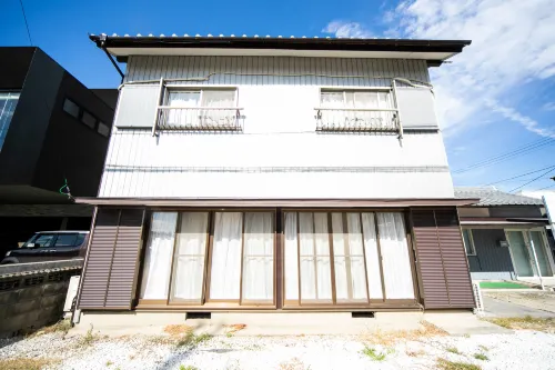 Yokkaichi Large House in Shimizucho nearby Yokkaichi STN Hotel di Yokkaichi