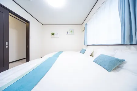 Awaji Central Inn Kuruma713 Отели рядом с достопримечательностью «HELLO KITTY APPLE HOUSE»