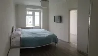 Cozy Central City Apartment