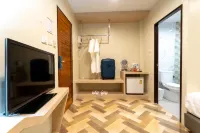 SJ Miracle Hotel