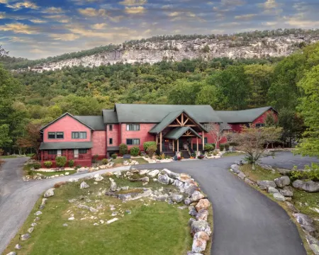 Minnewaska Lodge Hotels in Ulster County