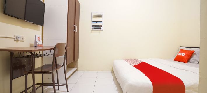 Hotel O Stasiun Tegal Near Alun-Alun Formerly Ameera Guest House Отели в г. Тегал