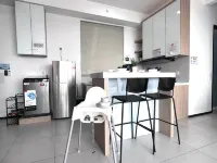 Georgetown Urban 3BR | Family | Skypool | SeaView Hotels in Jelutong