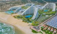 Resort Biển Cam Ranh - Cách Sân Bay 5 Phút Các khách sạn gần Cửa hàng Yến Sào Phúc Khang