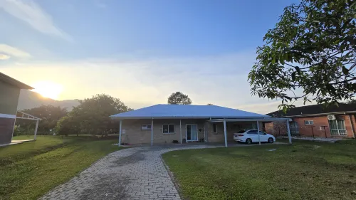 Orchard Lake House - 4 rooms, 11 beds, 13 persons - Pet friendly