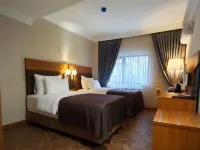 AK LİFE HOTEL Отели рядом с достопримечательностью «Чанкая»