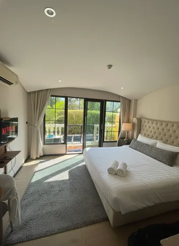 รูปภาพของเดอะ เวเนเชี่ยน ซิกเนเจอร์ คอนโด - หาดจอมเทียน พัทยา (ห้องติดสระว่ายน้ำ)