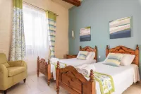 Twilight - 4 bedrooms (sleeps 10 + 2 kids) Ghasri village