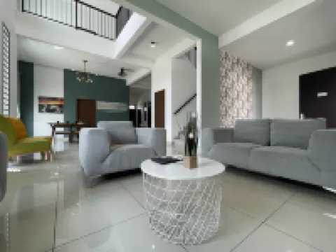 Desaru Arcadia Villa with Pool Table, Outdoor BBQ, Indoor Steamboat by Beestay