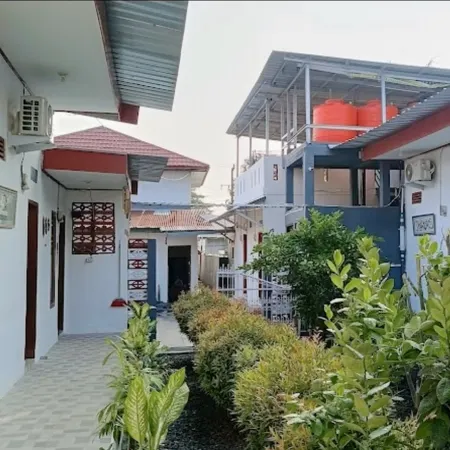 Hotel O Kost Reski 1 Near Pasar Rakyat Limbung Hotels in Gowa