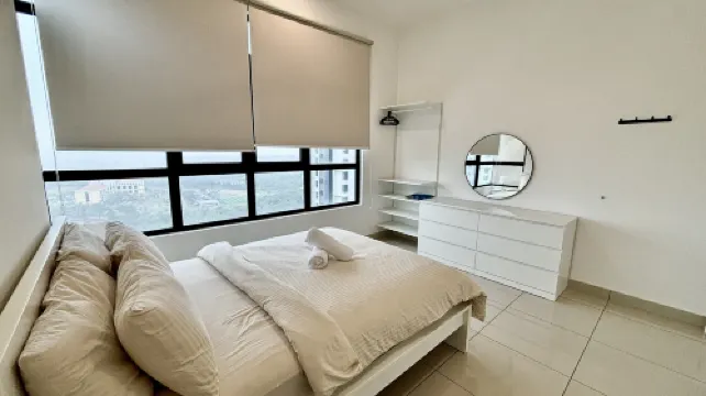 Icon6 Condo Conezion Ioi City Mall Putrajaya, Pool View