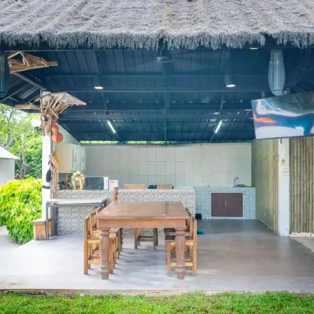 No.7 Garden Villa