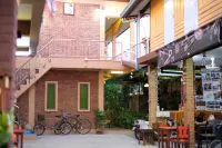 บ้านบุษรา โรงแรมใกล้วัดพุทไธศวรรย์