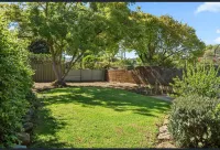 Quiet Family Home Near Adelaide CBD - Myrtle Bank - Villas