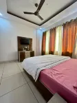 Laksh hotel,Proprietor Dilbag - parking