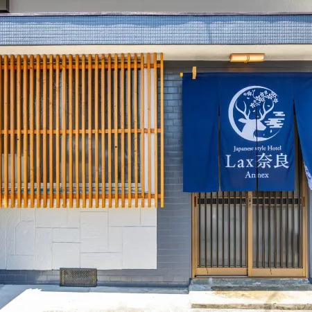 Laxnara Main House＆Annex