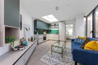 Leyton Private House with Garden and Small Terrace Hotels in Leyton
