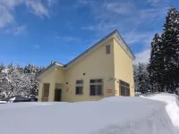 [Kagaya Ryokan (Minami Uonuma)] [WB * 2 + SB * 1] [1 set limited] [right next to the ski resort] โรงแรมใน