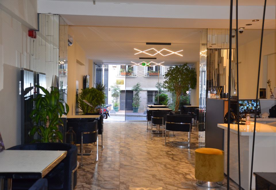 Vama Hotel Interior