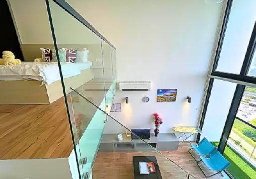 Cozy Duplex, Quiet Stay with MRT View #SP1 Hotels near Limkokwing University