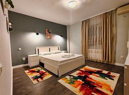 Balcesti Design Apartments - Walk to Old Town - Pumo Properties