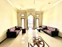 Karanggoso Indah Hotel Hotel di Watulimo