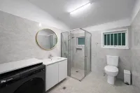 Modern 2BR in Highgate Hill near Brisbane CBD