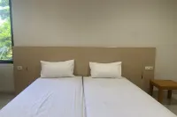 Hotel O Pondok Hitung Near GOR Kalegowa