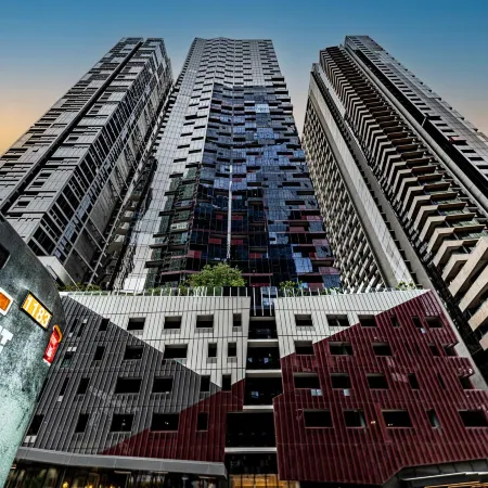 Unbeatable Convenience 2BR – SouthernCross CBD Gateway