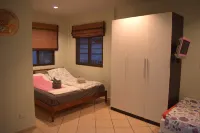 Private Pool Villa - 3BR Multi-Family in Mae Phim - Sleeps 8 - Villas