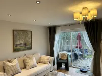 3-Bed House 5 Min to Legoland & Windsor Castle