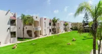 Green Leaves North Coast Hotels in 