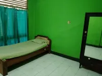 Hotel Paradiso Mataram - 2-Star