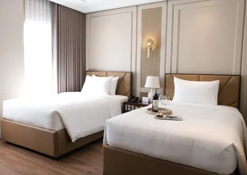 Radiant Hotel and Events - 送迎