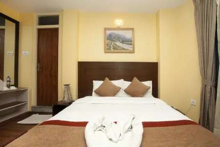 Hotel Rosemary Homes Отели рядом с достопримечательностью «Trailokya Mohan Narayan Temple»