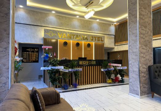 2. 반탈리아 오텔..