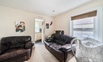 Exclusive 3 Bedroom Flat in Kingston Town! Dorich House Museum 주변 호텔