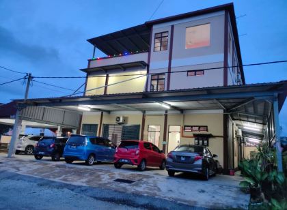 Luthfi Hotel